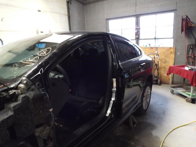 200 2016 High Mounted Stop Light 444523