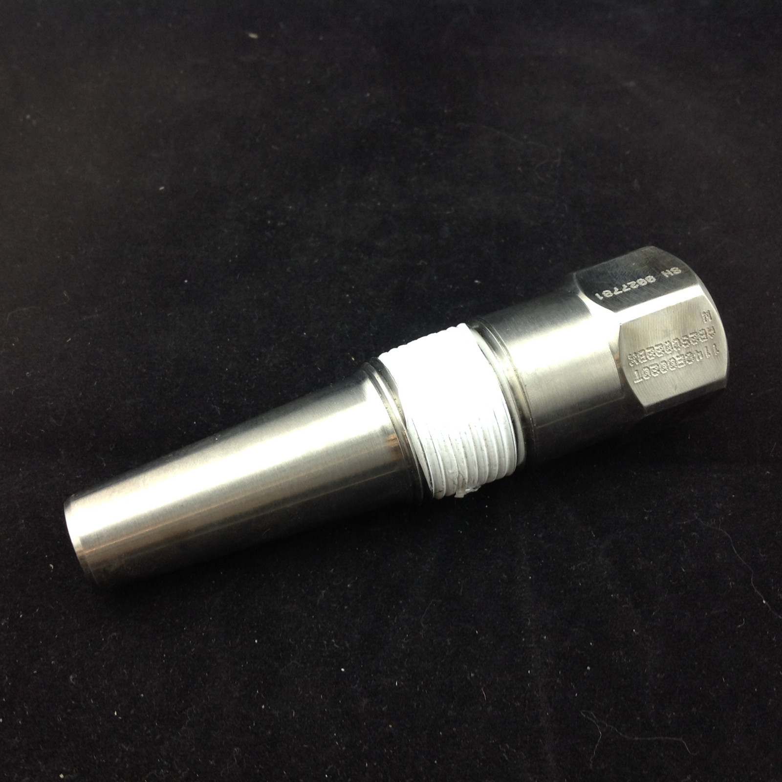 Rosemount Thermowell 114CE0020TAB28C022BXW 1/2" Female Gauge Con. 3 1/2" Stem