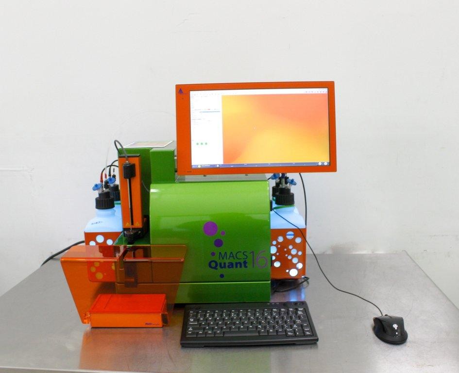 Macs Miltenyi Biotec MACSQuant Analyzer 16 Flow Cytometer, Good Con (3372913)
