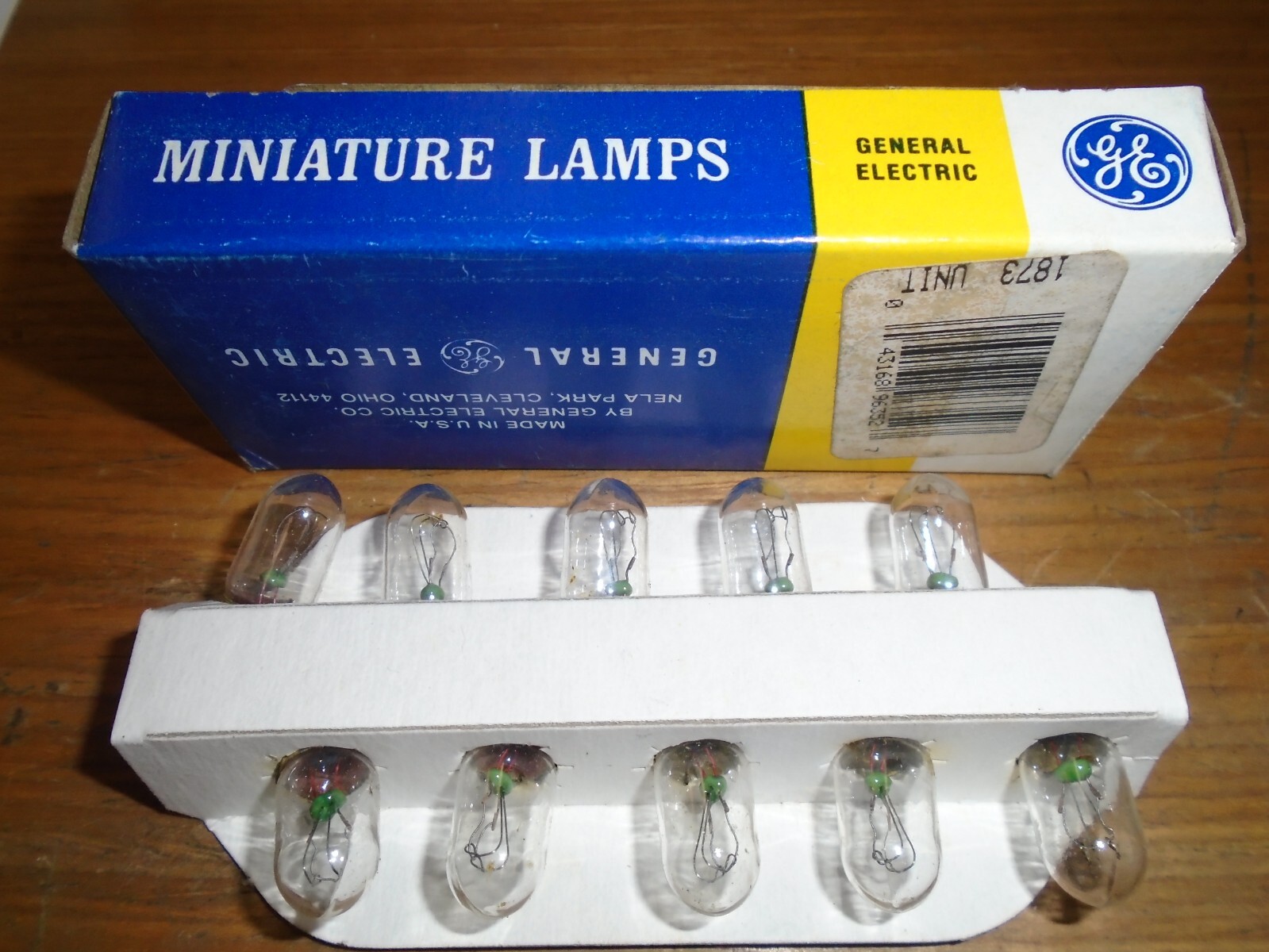 NOS! Lot of 10! GE 1873 Aircraft Light Bulbs NSN: 6240-00-419-3185