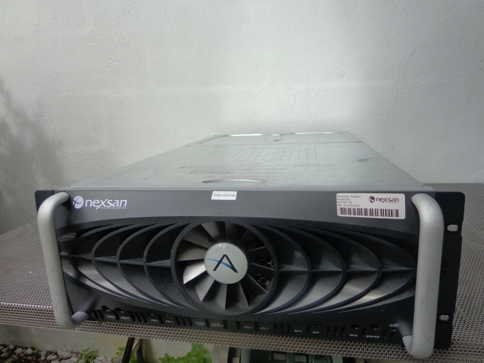 NEXSAN TECHNOLOGIES SATABeast G00-00000ADRG/US STORAGE ARRAY AS-SXRL-56 AS IS
