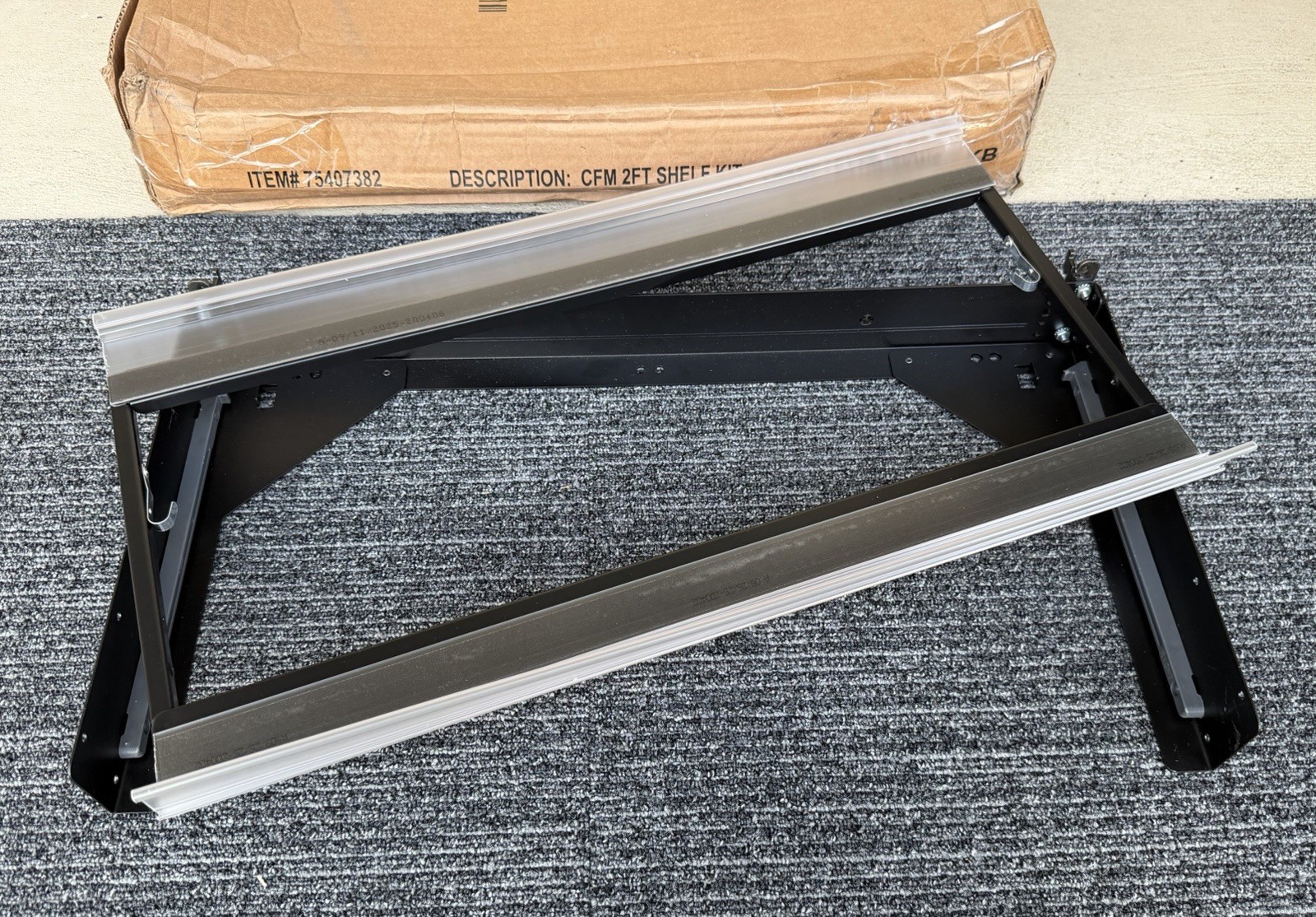 CFM 2FT SHELF KIT FRAME EXTRUSIONS - PACK SHELF FRAME W/SLIDE OUT ONLY!