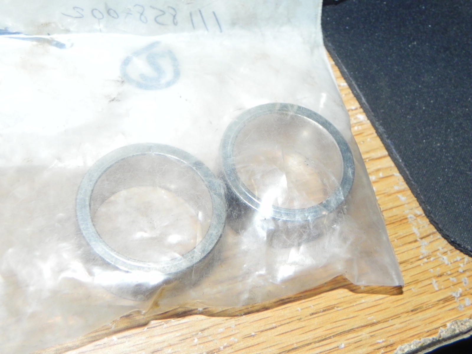 2 Crown Sleeve 111858-002 forklift part New