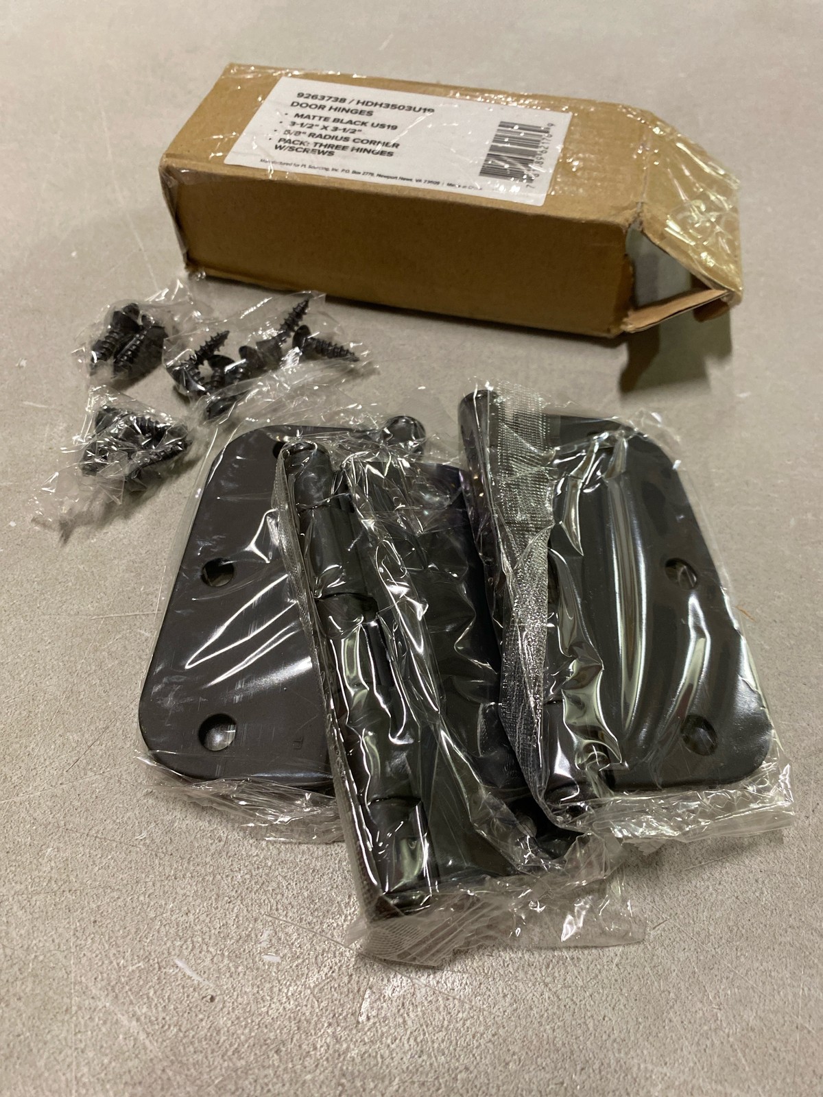 Miseno MDH3503BK Matte Black Door Hinge 5/8" Radius 3-pack