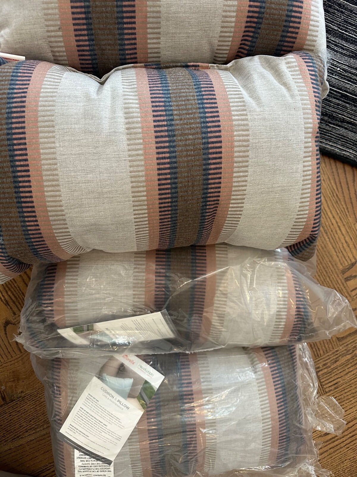 Sunbrella Fabric Outlaw Dawn Pattern rectangular decorative pillow 20x12 new