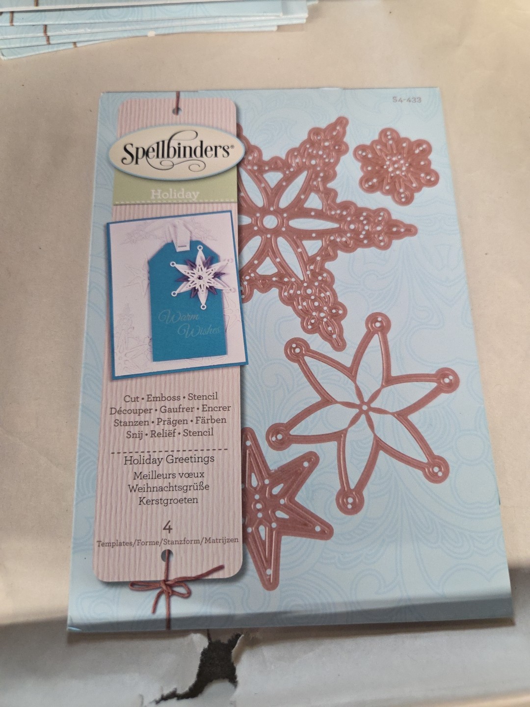 Spellbinders Dies Holiday Greetings