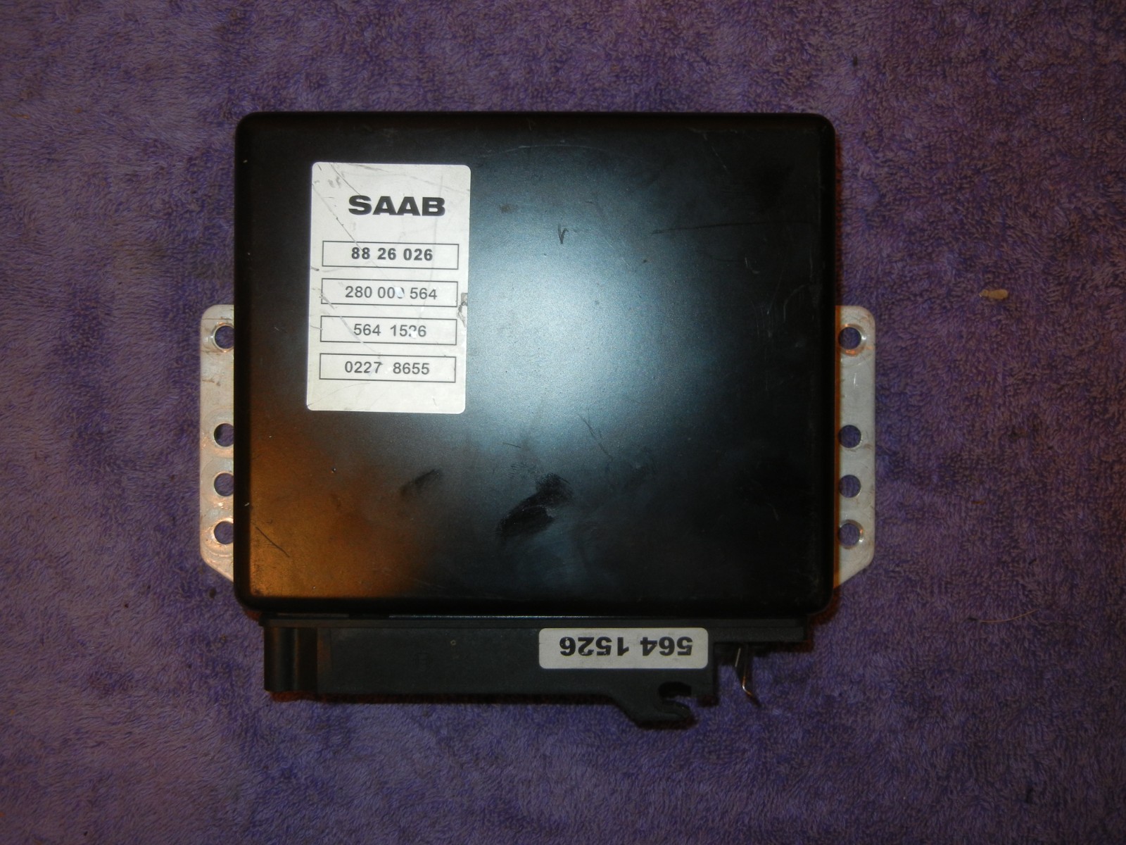 1989 SAAB 900 non Turbo ecu BOSCH 0280000564 SAAB 8826026  T2