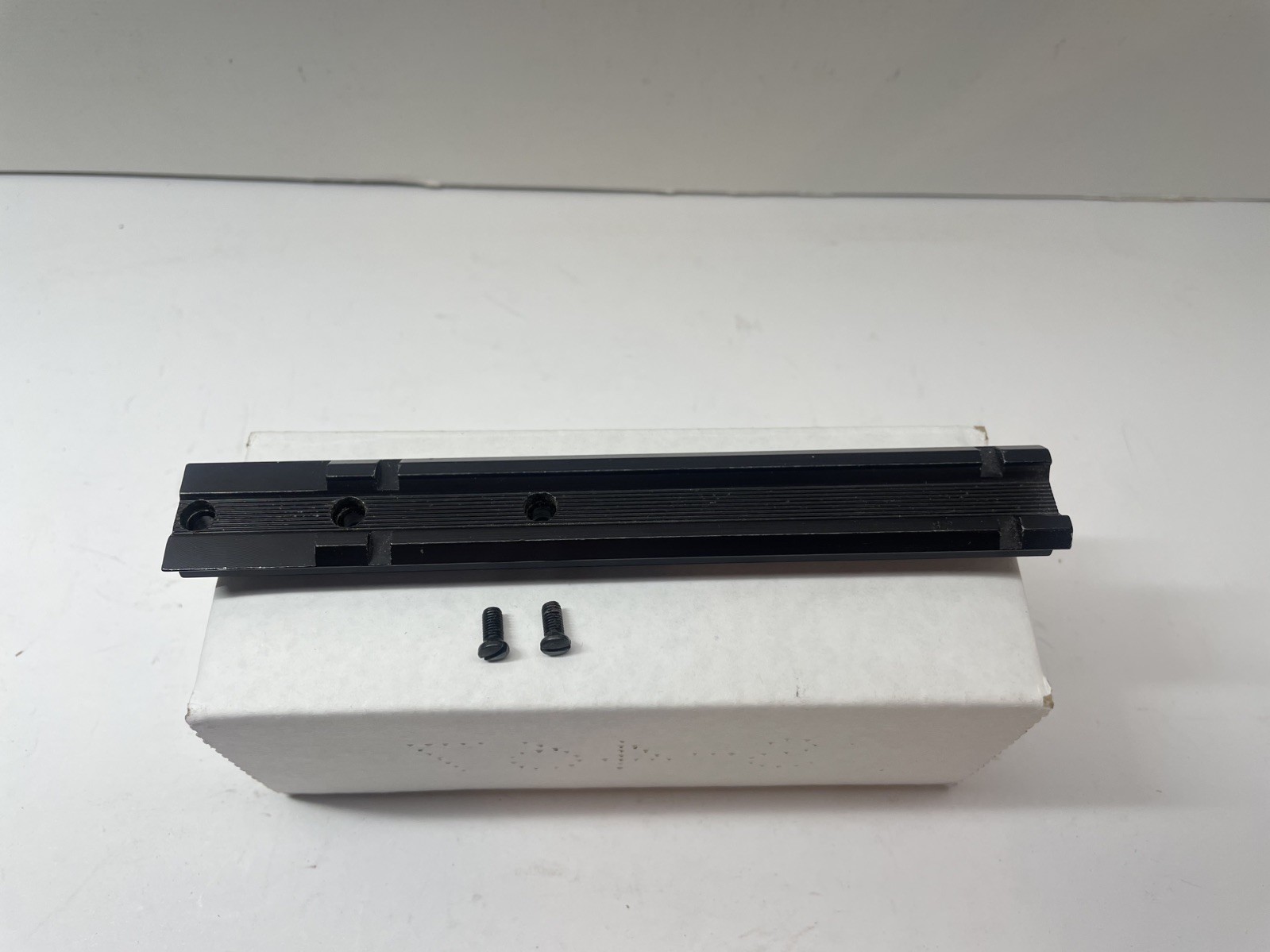 Weaver 82 One-Piece Scope Base for NEF Handi-Rifle - 48082