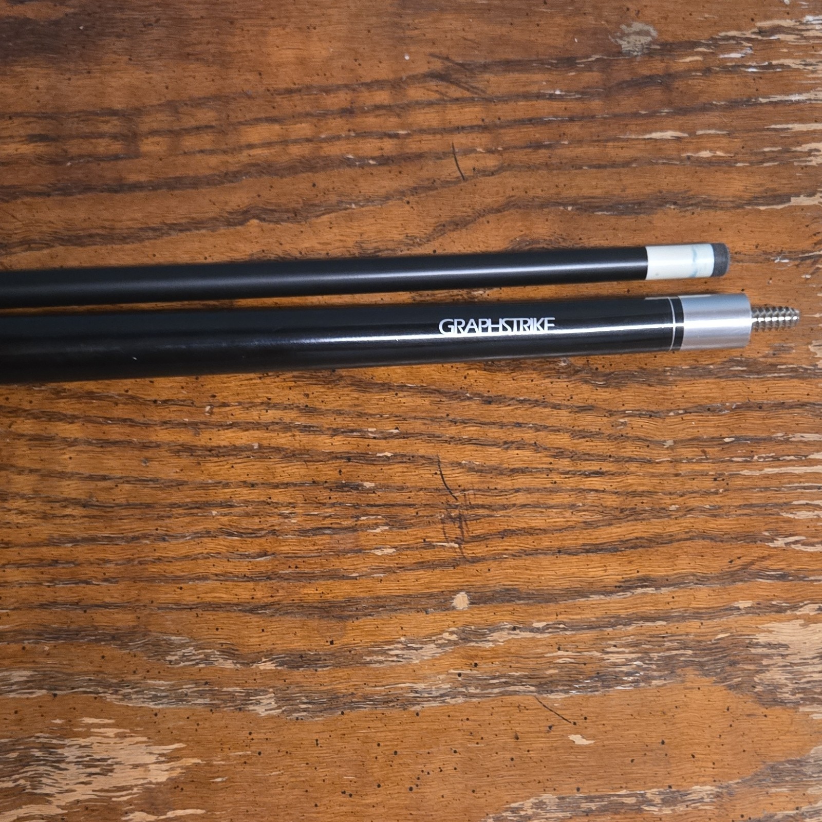 Viper Graph Strike Two-Piece Billiard Cue 50-8115