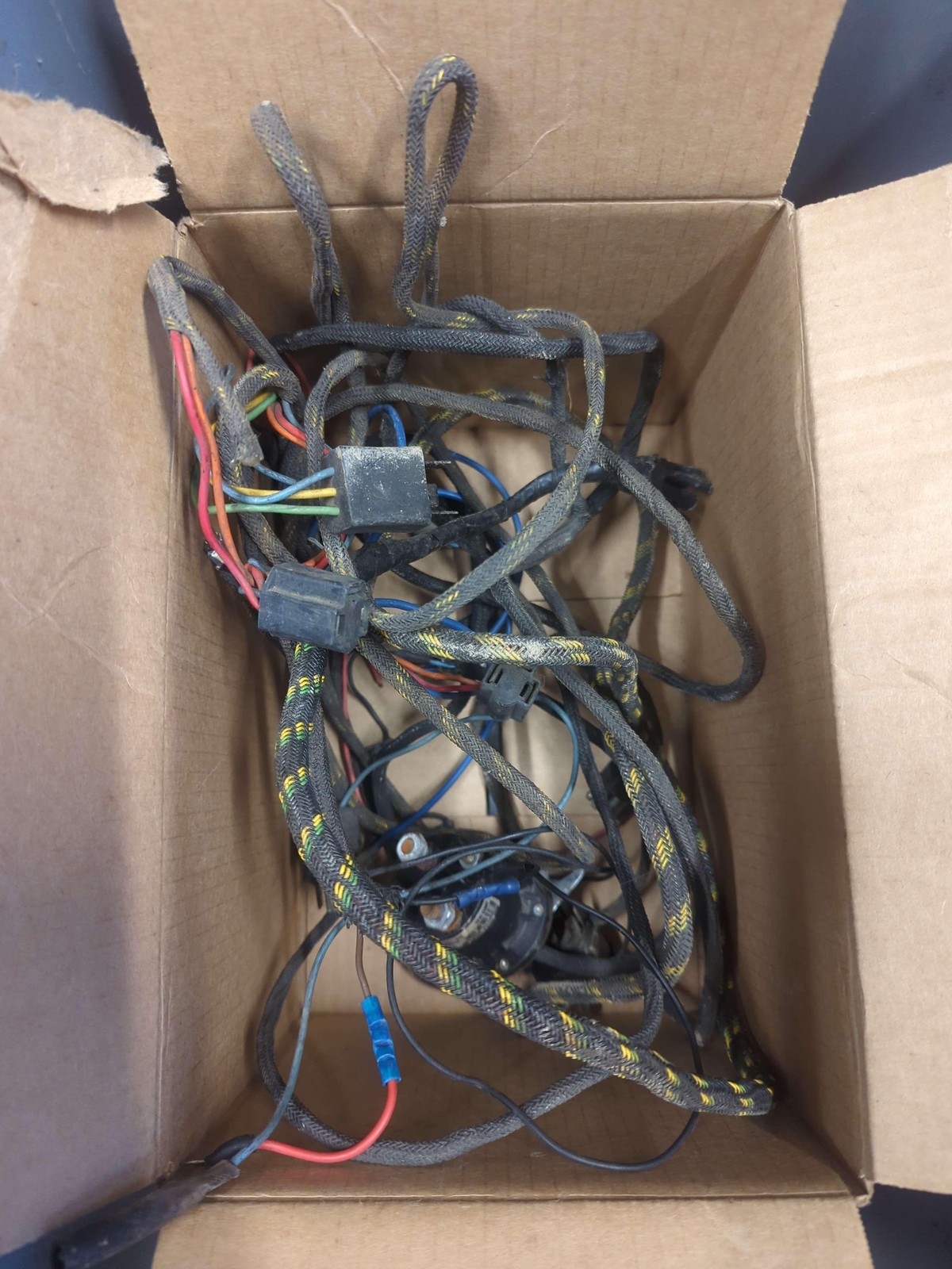FISHER PLOW HARNESS ONLY NO CONTROLS SEE PICTURES TOYOTA PICKUP Rl 93