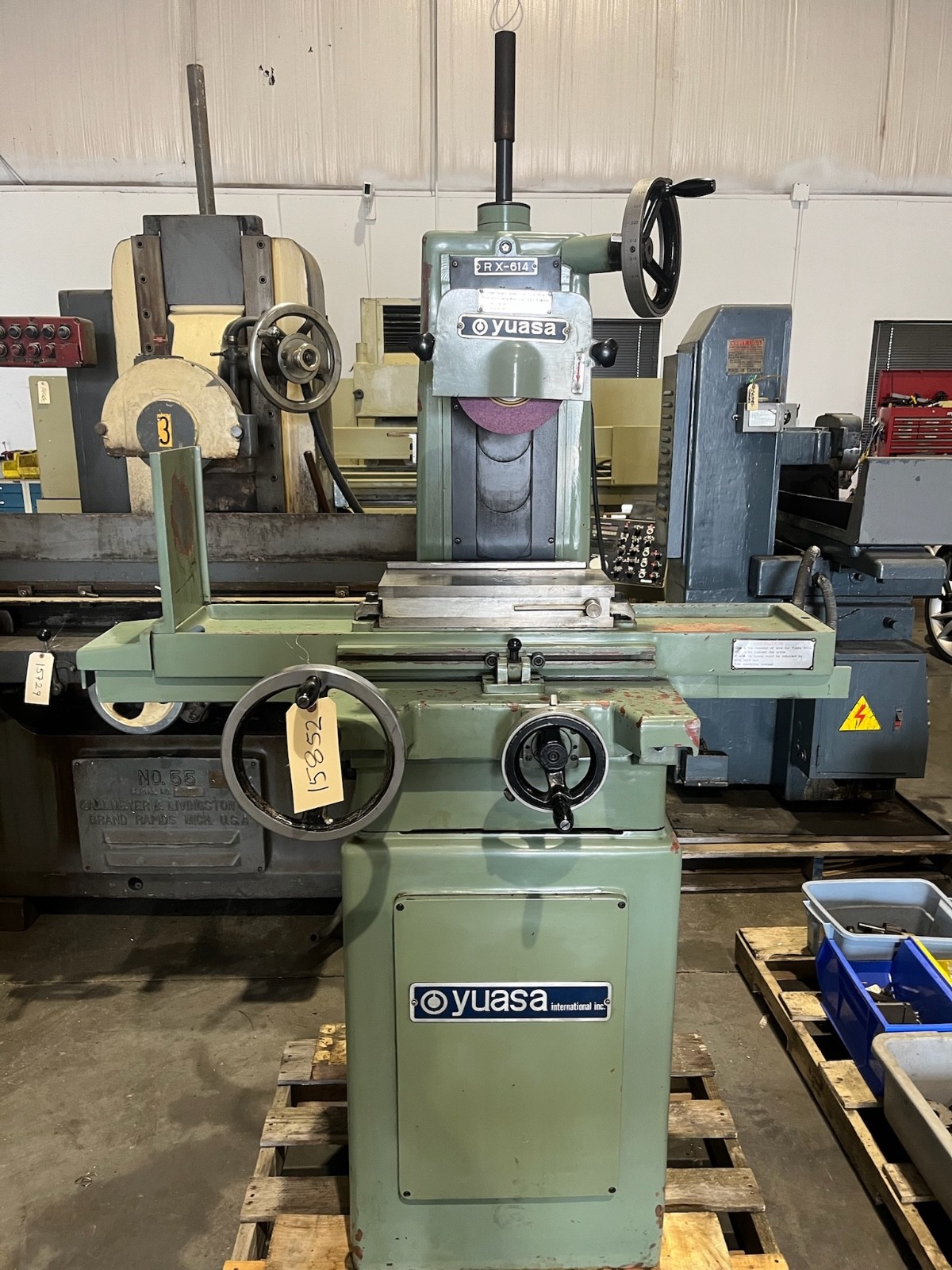 Yuasa RX-64 Manual Surface Grinder 6" x 14" Capacity