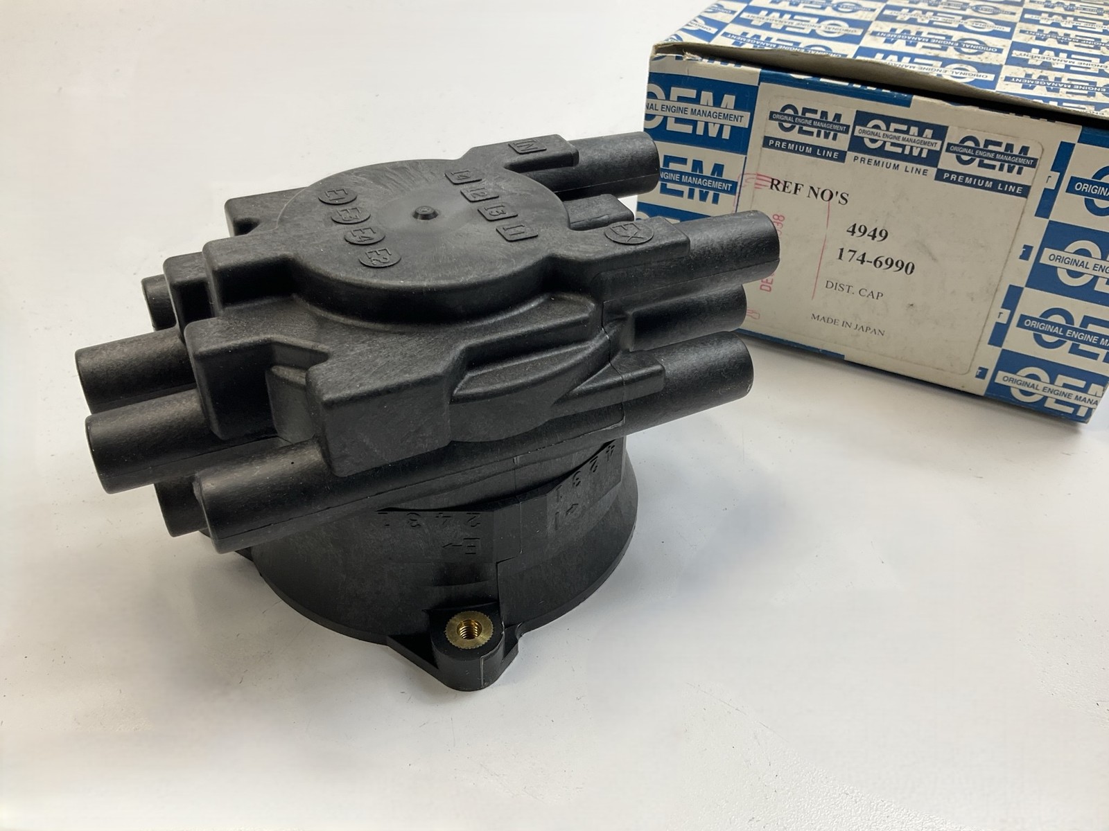 Original Engine Management 4949 Ignition Distributor Cap