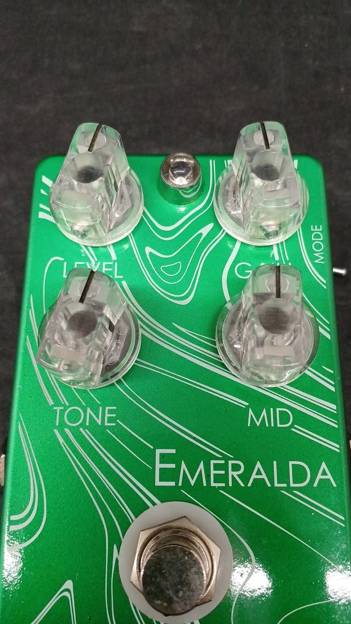 VIVIE / EMERALDA (no04022026)