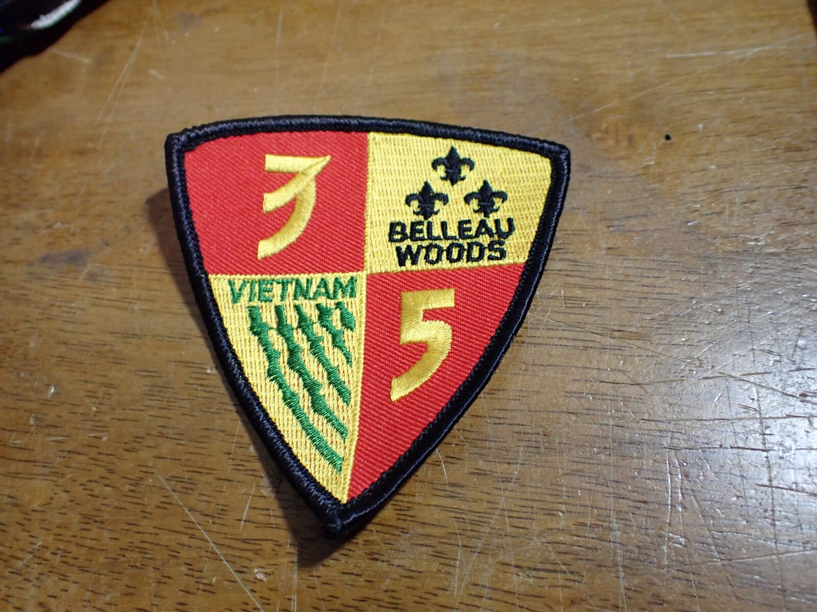 US ARMY BELLOW WOODS VIETNAM WAR  PATCH BX T#109