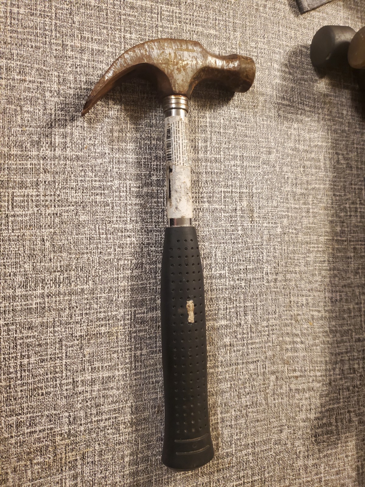 Popular Mechanics 16 Oz. Claw Hammer. Solid.