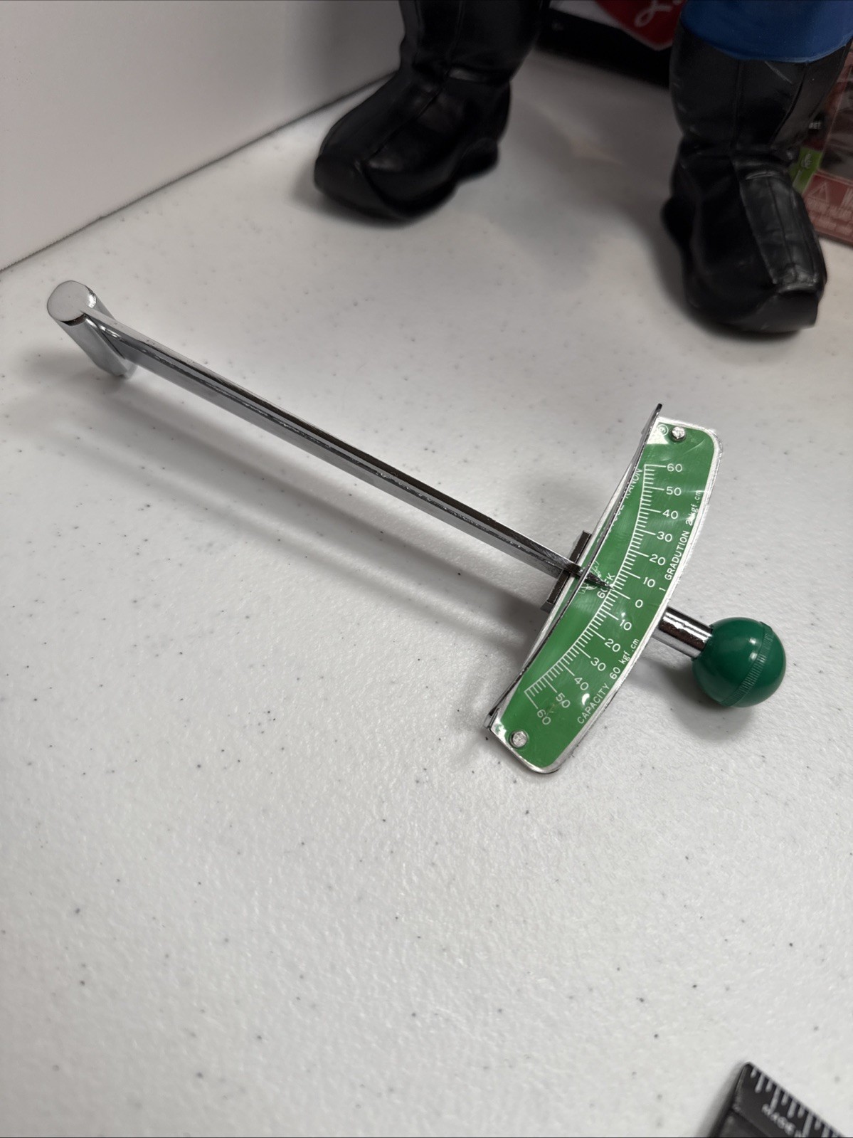 Tohnichi Torque Wrench 60FK 6-60, 2kgf.cm, 1/4″ Square Drive