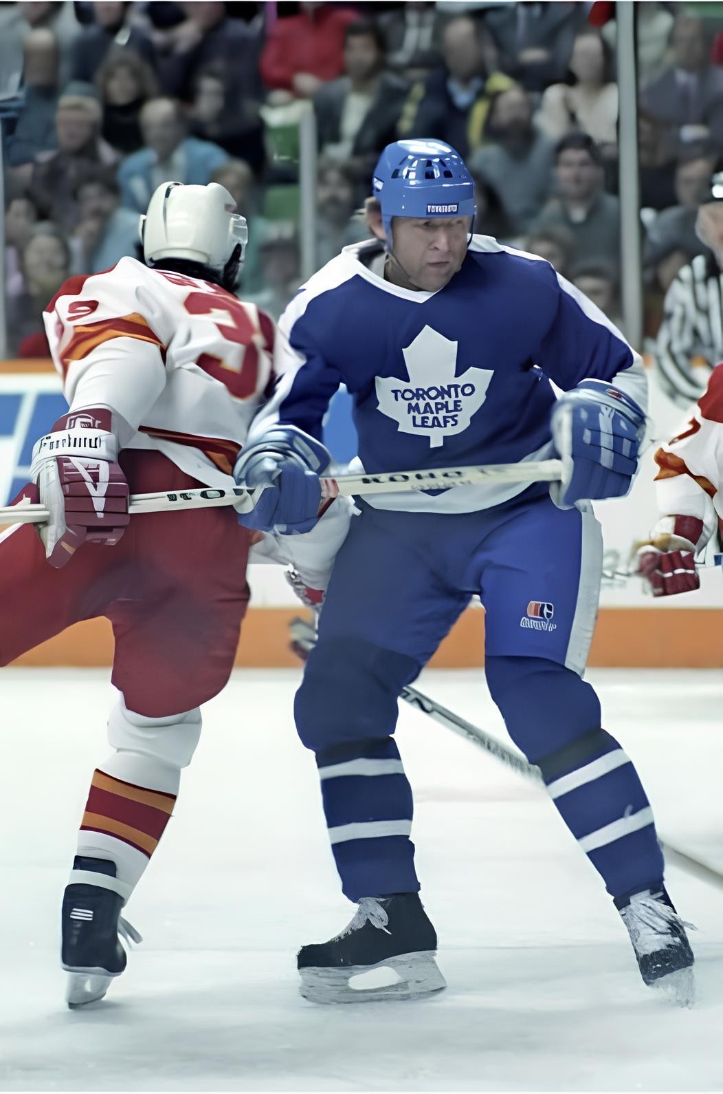 HOCKEY PHOTO PRINT NHL  Doug Gilmour CALGARY VS TORONTO Peter Ihnacak