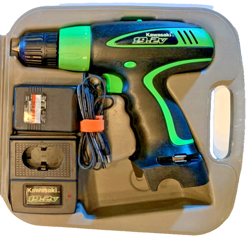 Kawasaki 19.2v Drill Cordless , 3/8 Keyless, Charger & Case [e-10] xB