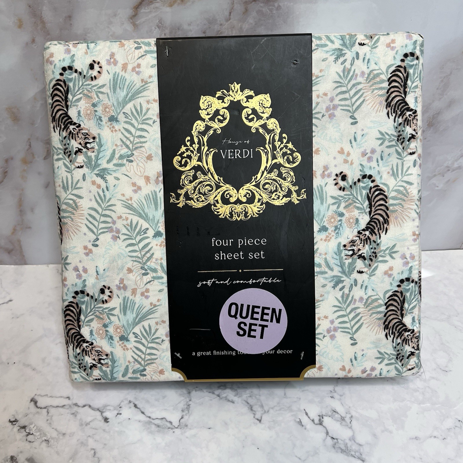 House Of Verdi - Tiger Jungle Pattern Queen Sheet 4-Piece Set Palms Light Green