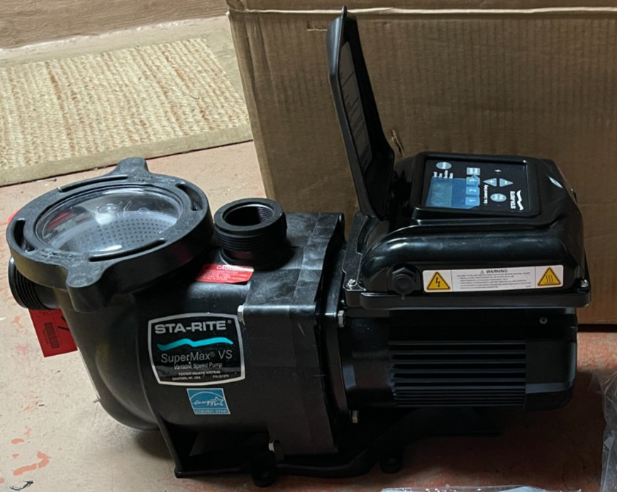 PENTAIR STA-RITE SuperMax VS Variable Speed Pool Pump 1-1/2 HP 343001 OPEN BOX