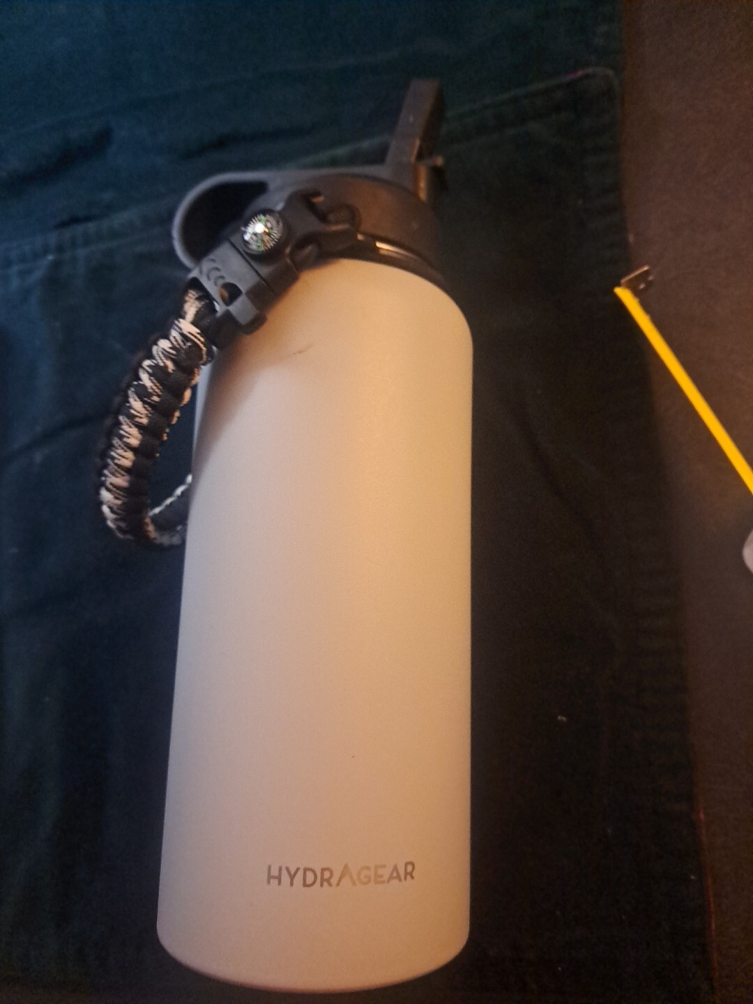 Hydragear drink bottle with Carrie handle ,Mini Compass And Pouring Spout W/stra