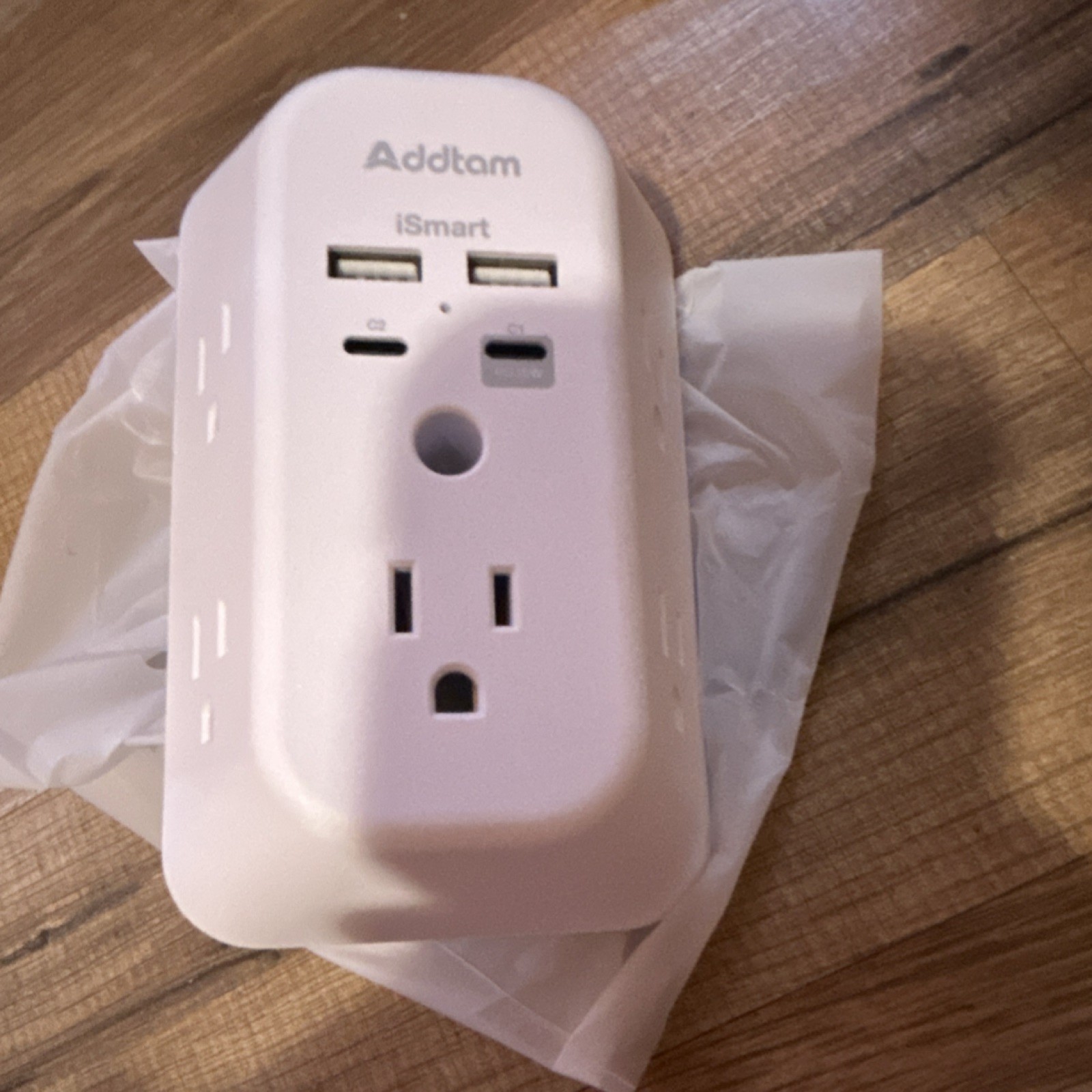 Addtam 5-Outlet Surge Protector Cordless USB Ports Childproof Indoor White