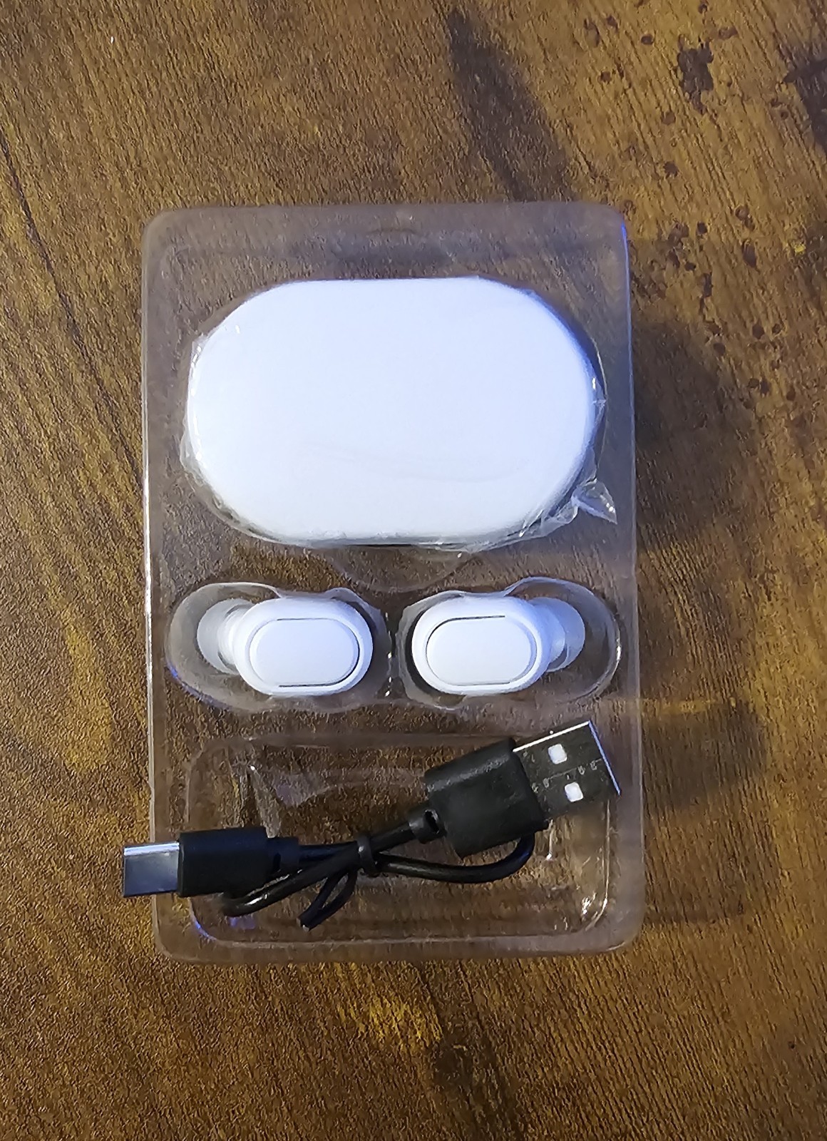 New White Noise Cancelling Earbuds