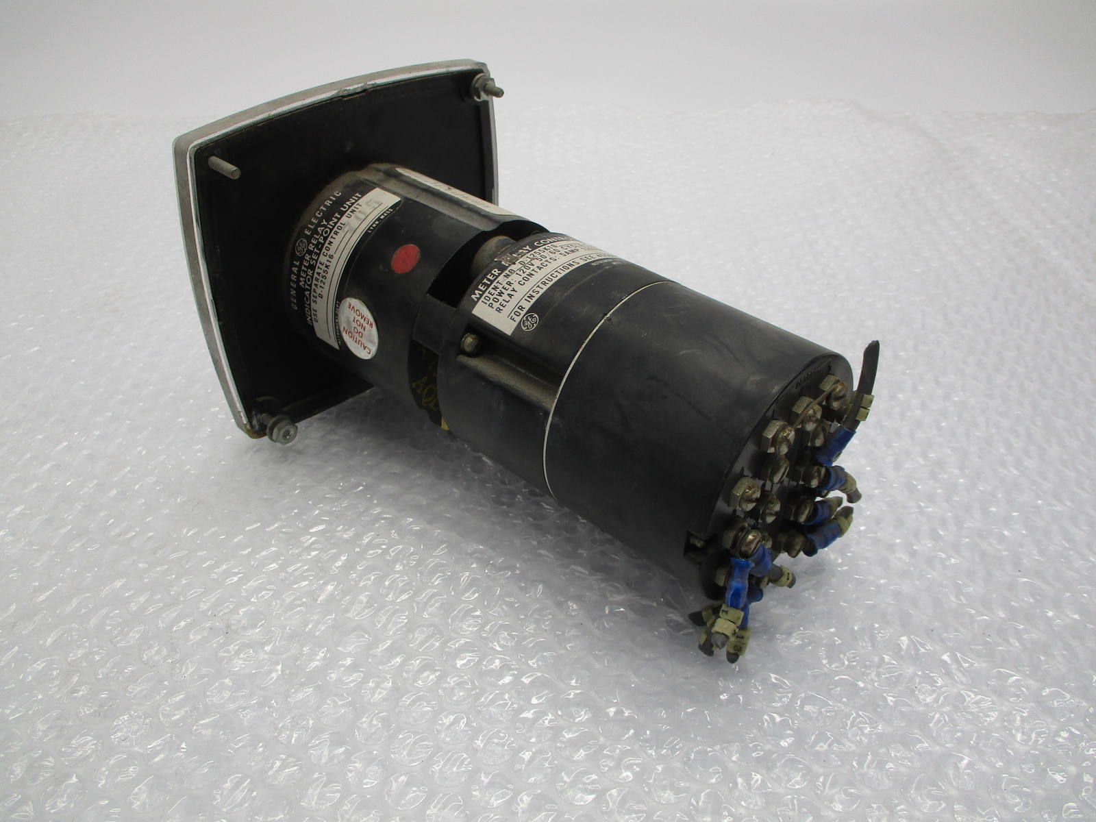 GENERAL ELECTRIC 50-195435PZPZ2AAA PANEL METER 0-300V UNMP