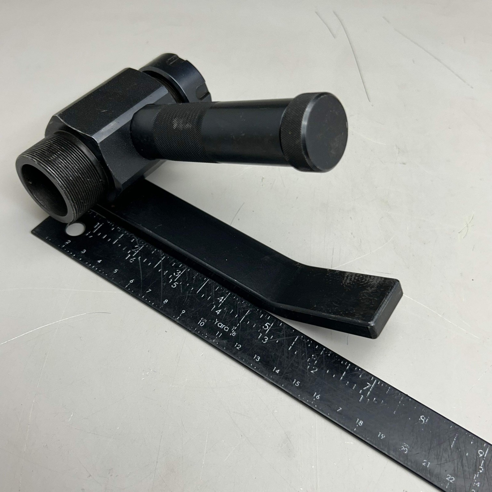 Manual High-Pressure Coning & Threading Tool Black