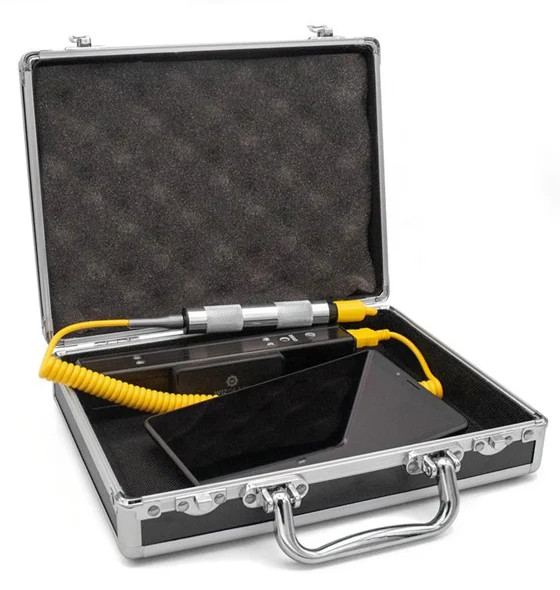 Longacre Racing 50650 Tire Pyrometer Includes: 7 Tablet Clipboard Silver Case