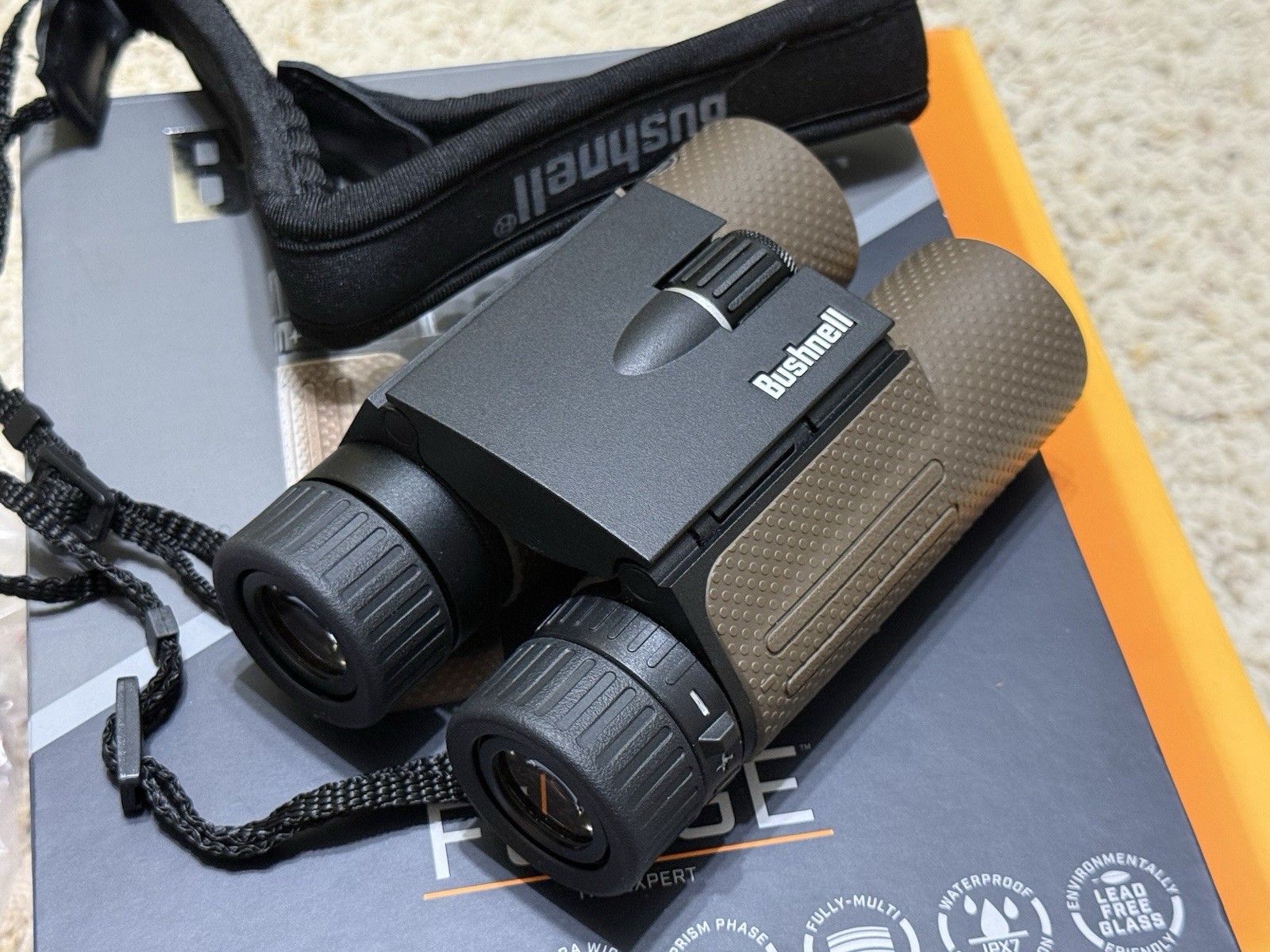 Rare Bushnell Forge 10x30 BF1042T Binoculars - Pristine