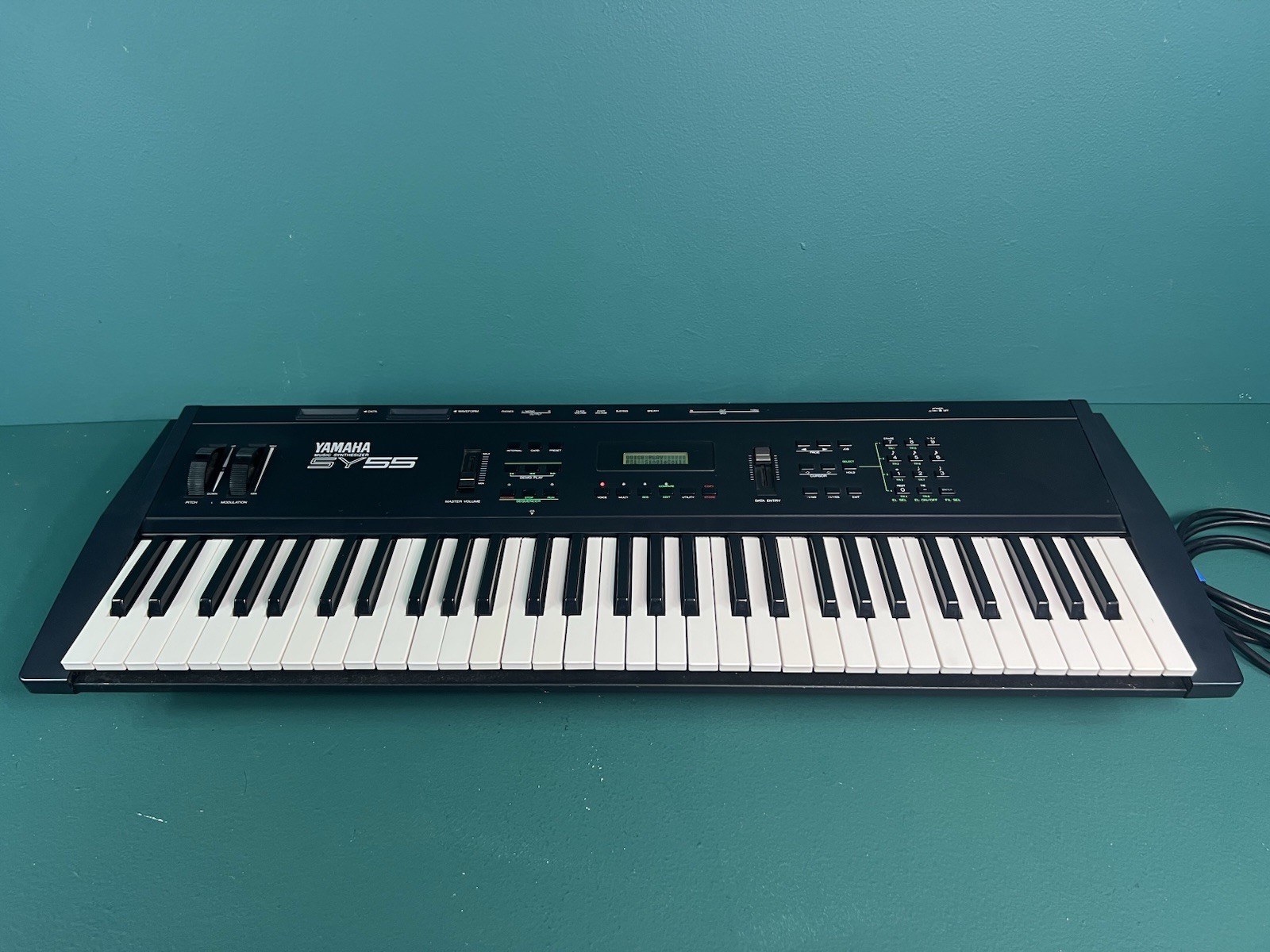 Vintage Yamaha SY55 Music Synthesizer Keyboard Synth SY-55