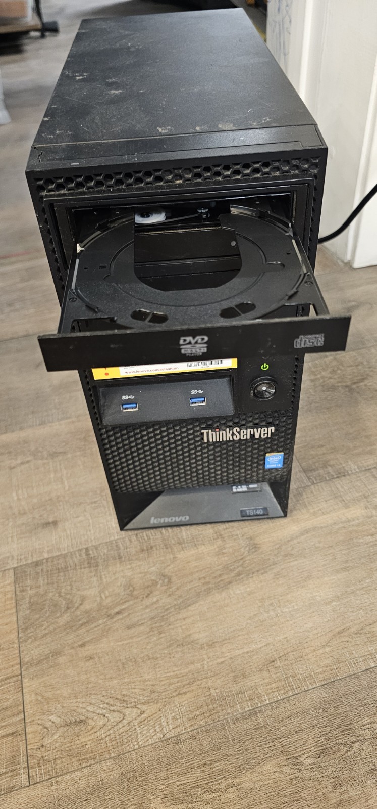 Lenovo ThinkServer Computer TS 140 CD Intel i3 Used Power Tested Only