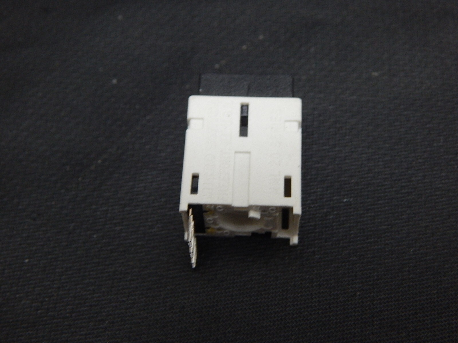 HONEYWELL MICROSWITCH MML21EA2ABK PUSH ON PUSH OFF SWITCH HOUSING -FAST SHIP