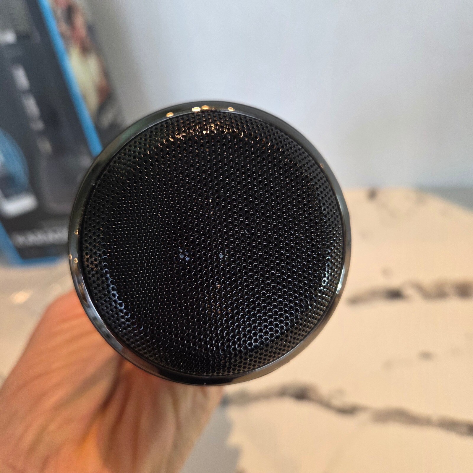 SmartGear Wireless Karaoke Microphone Built-in Speaker Bluetooth Rechargeable