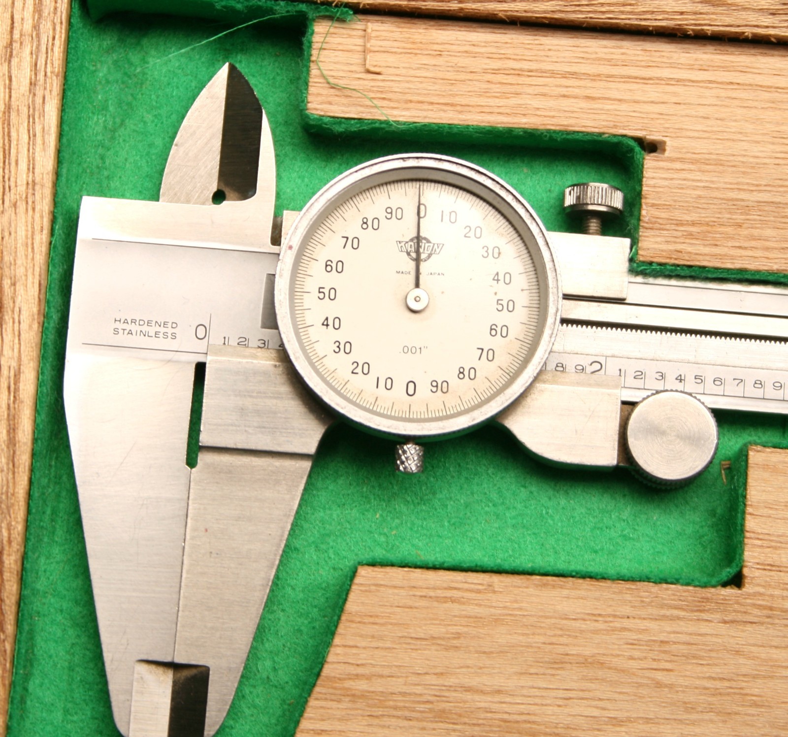 KANON DIAL CALIPER