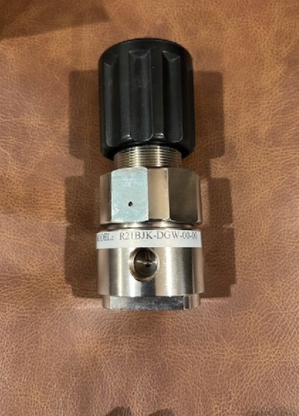 Gentec Compressed Specialty Gas Regulator P/N 132555010