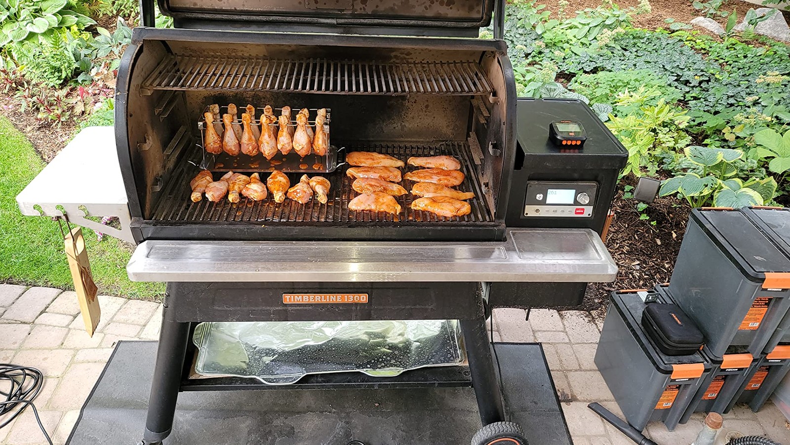 High quality materials Fireproof & Waterproof 30*48inches Under Griddle BBQ Mat
