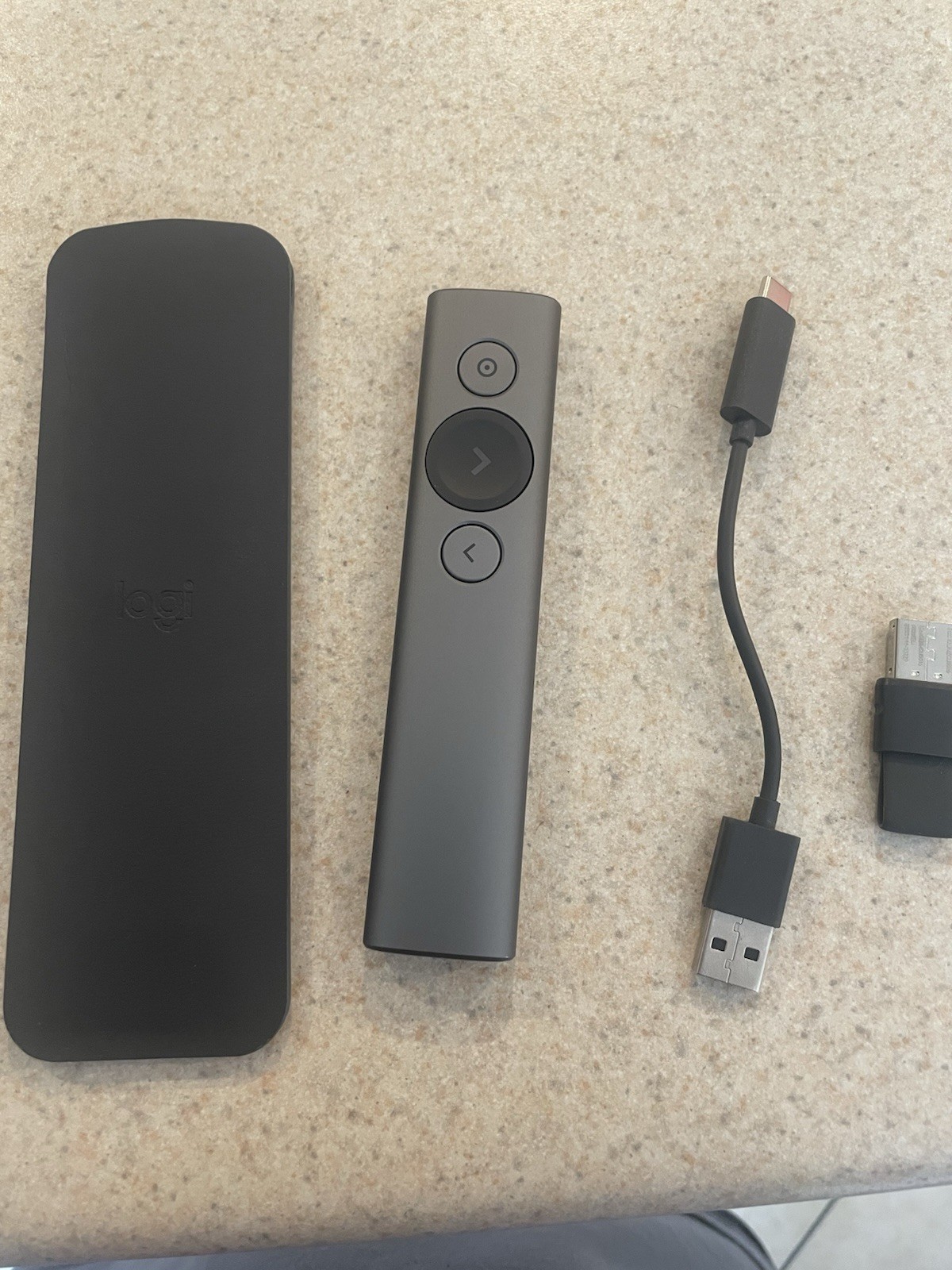 Logitech Spotlight Presentation Remote Advanced Digital Highlighting w/Bluetooth