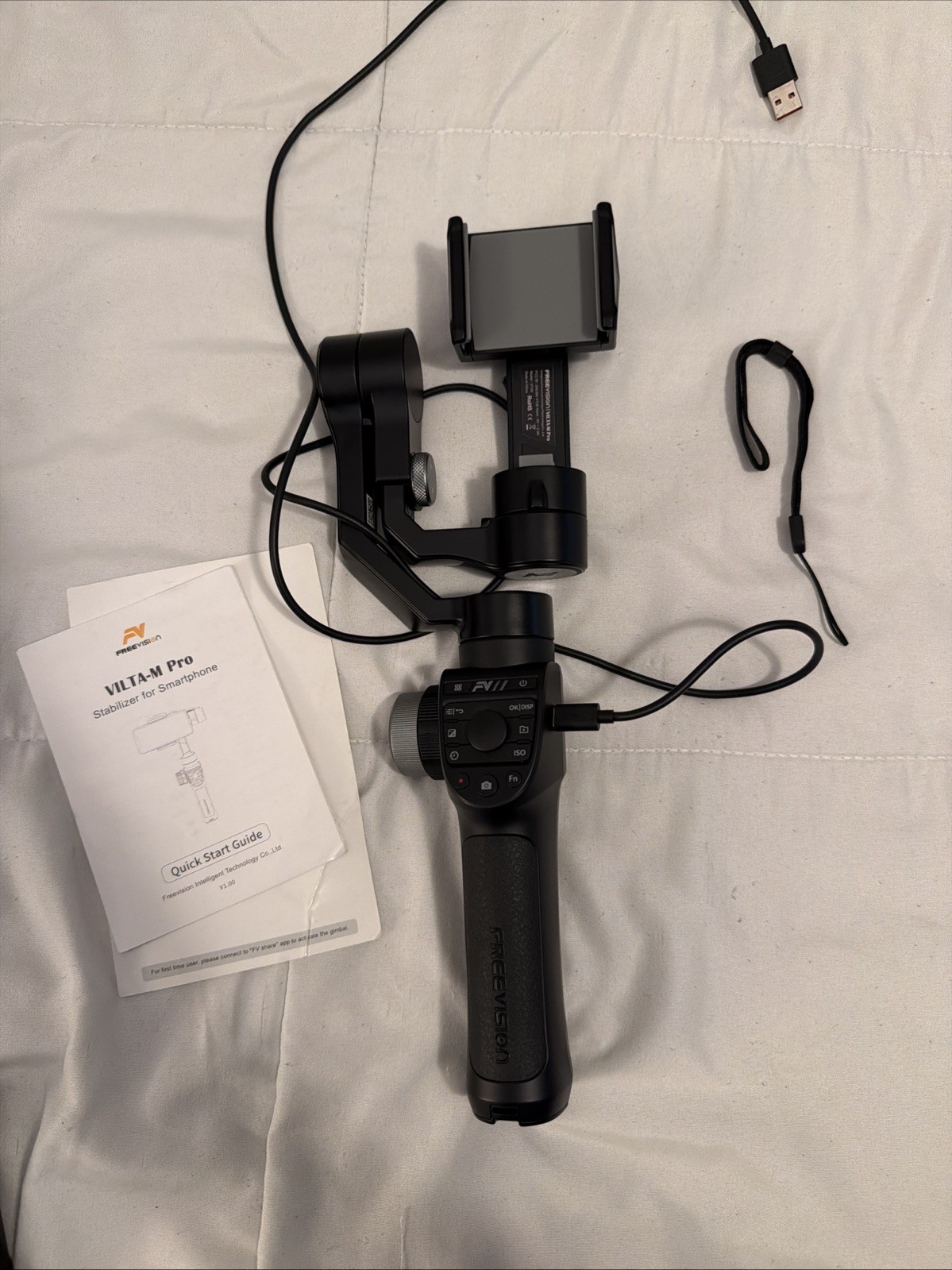 Freevision VILTA-M Handheld iOS/Android Gimbal.  Infinite 360 Pan, Black