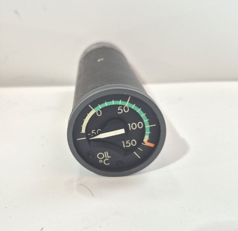 Ametek Aircraft Engine Oil Temperature Indicator 10437N01T00