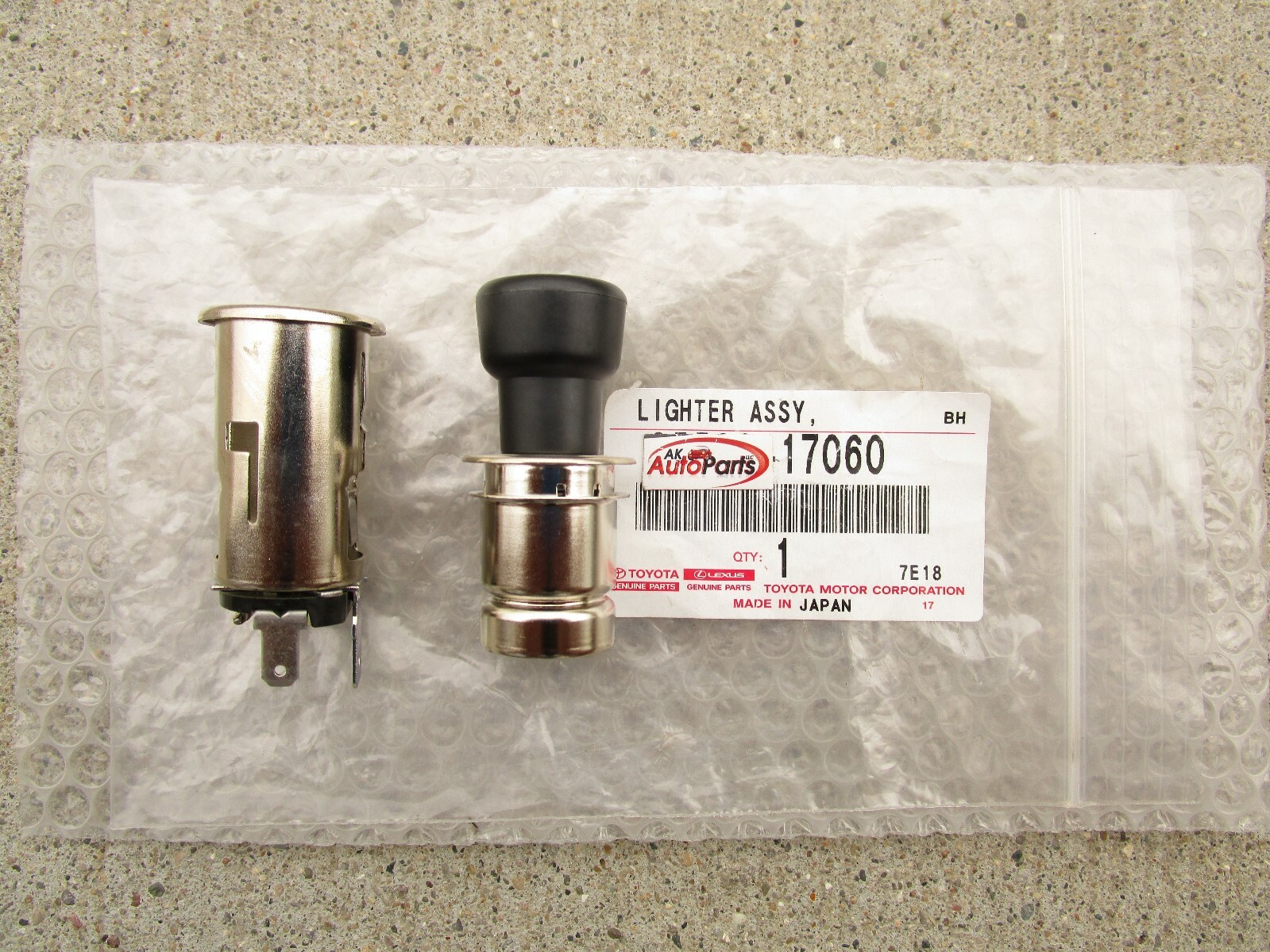 91 - 97 TOYOTA LAND CRUISER FJ80 FZJ80 CIGARETTE LIGHTER KNOB GENUINE OEM NEW