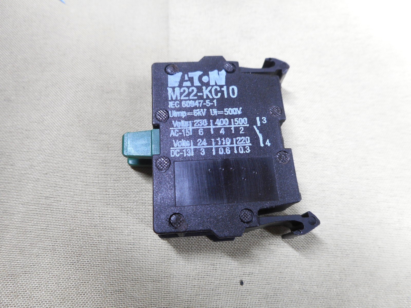 MOELLER  M22-KC10 contact block (NIB)