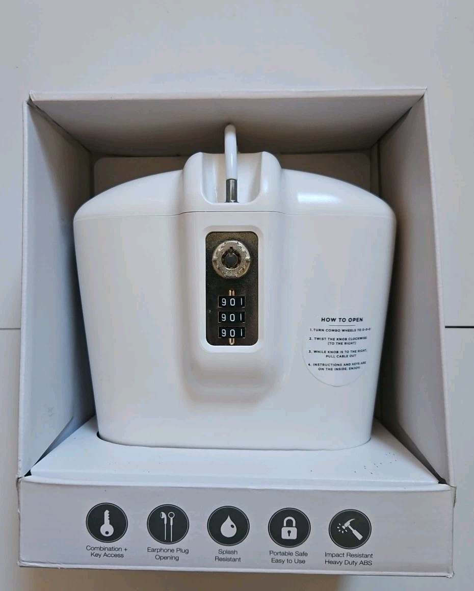 SafeGo Portable Synthetic Weather Resistant Personal Security Safe