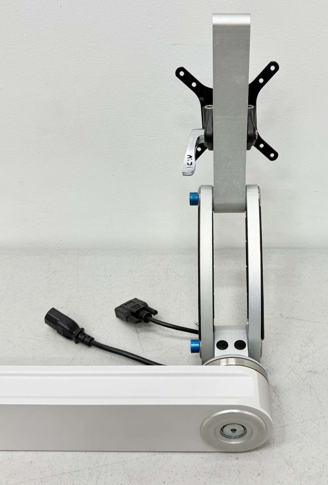 ICW Elite 5220 Double-Arm Wall Mount For LCD Displays