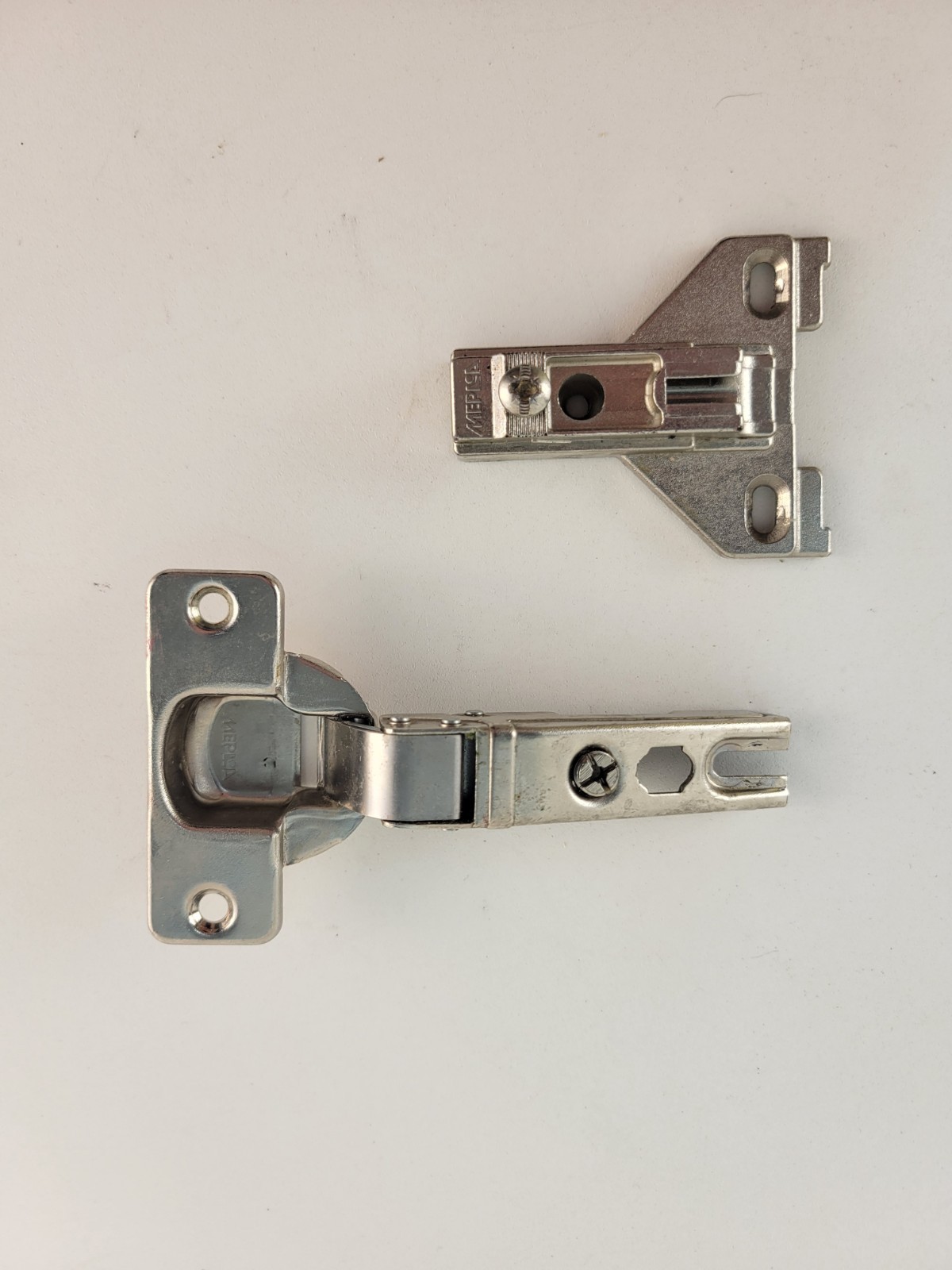 MEPLA 39M Hinge w/ 346.290 54.04 Mounting Plate • MADE IN GERMANY • DISCONTINUED
