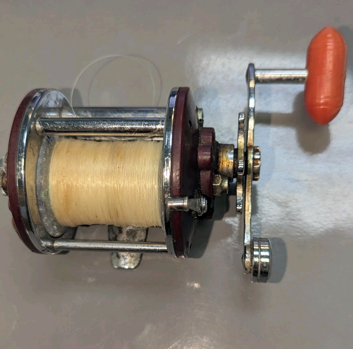 Vintage Penn Peerless 30-109S Fishing Reel No Level Line, Works Well, Red Handle