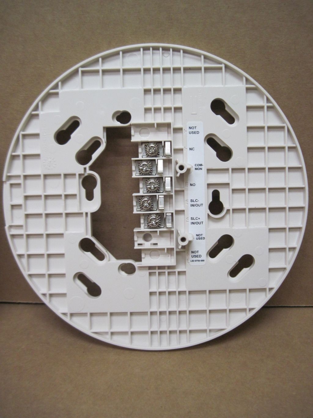 System Sensor B224RB-WH Plug in Relay Detector Base