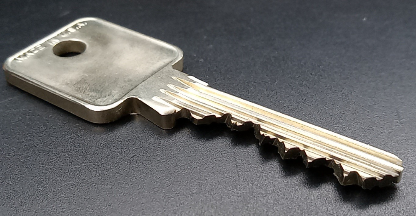 Medeco Key Eagle Collectors Do Not Duplicate DND Security Cut