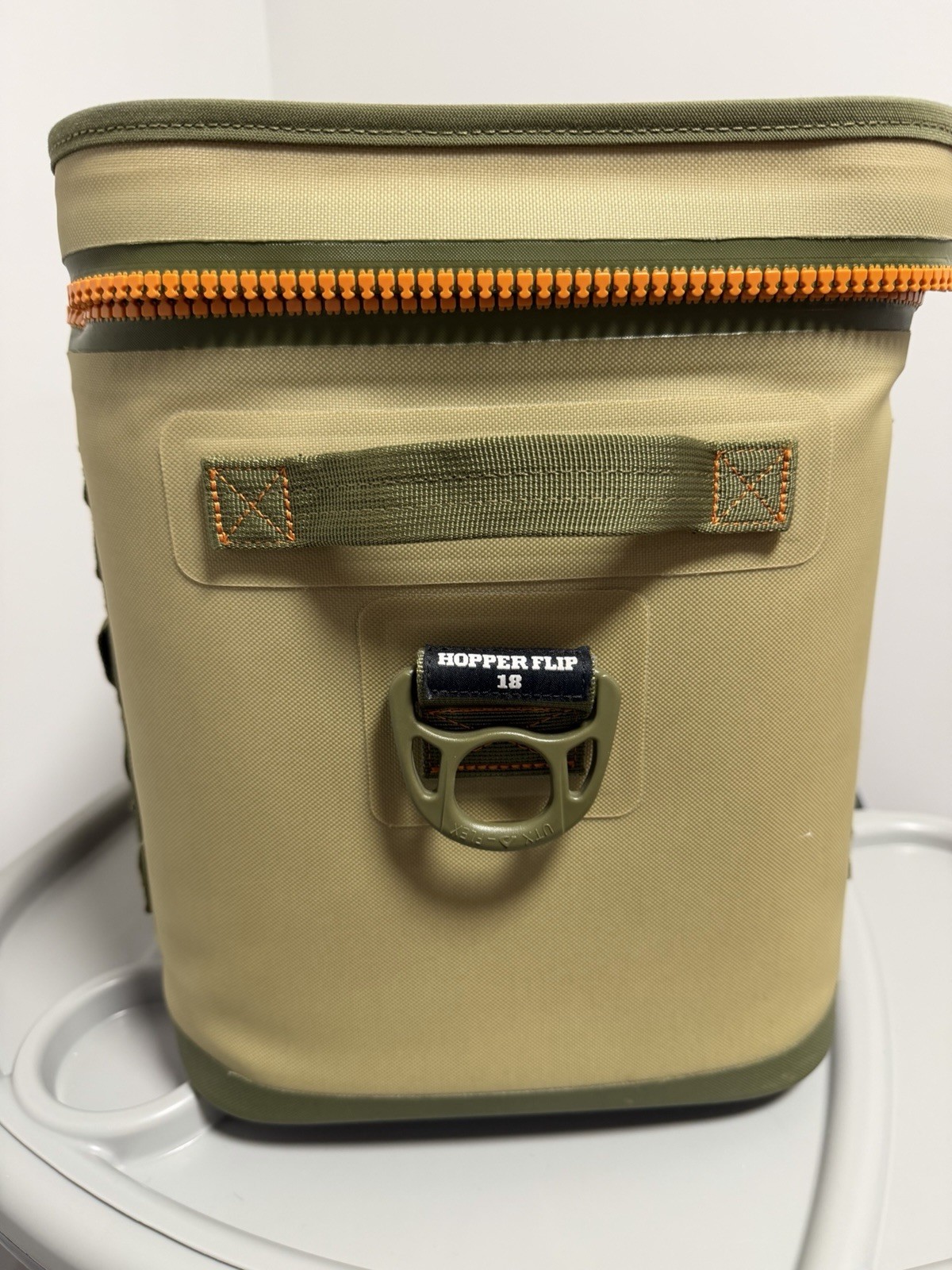 YETI Hopper Flip 18 Soft-Sided Cooler Field Tan
